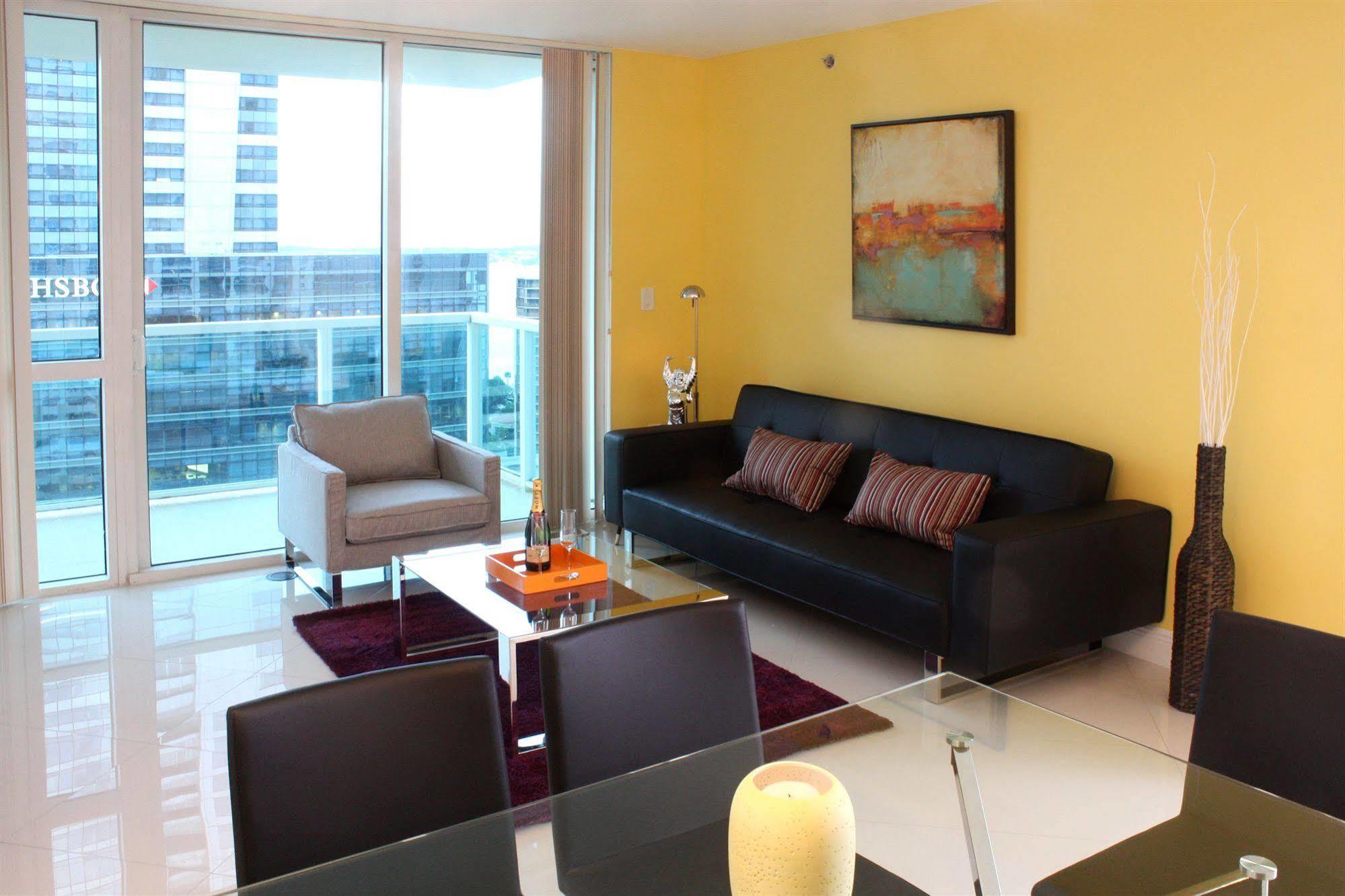 Dharma Home Suites Miami At Brickell Exterior foto