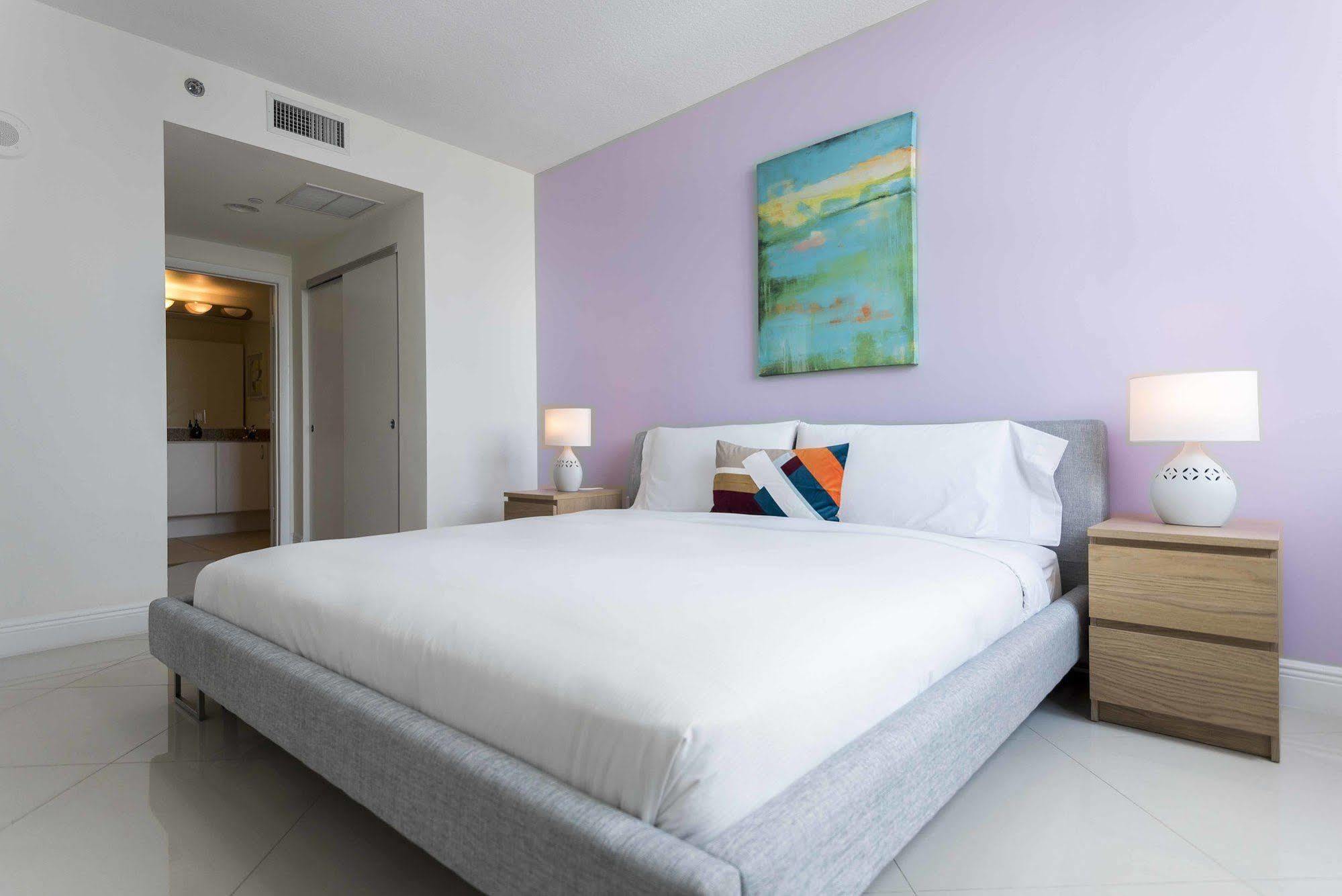 Dharma Home Suites Miami At Brickell Exterior foto